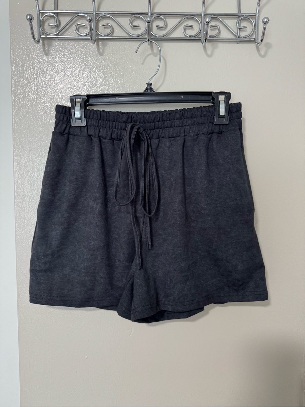 Everyday Black Pull-On Women’s Shorts- Medium